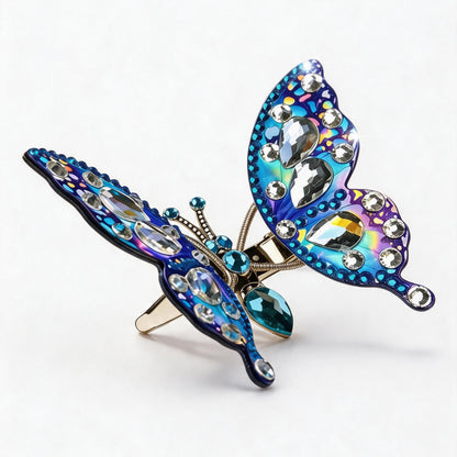 🦋 Sparkling Butterfly Charm – A Touch of Magic in Every Move